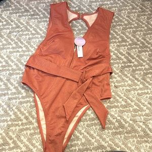 Cupshe X JoJo Fletcher One Piece Swim